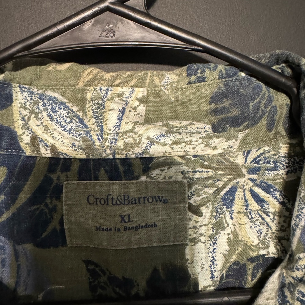 Croft & Barrow Men’s Green, Blue & White Hawaiian Button-Down Shirt Size XL - Picture 2 of 2